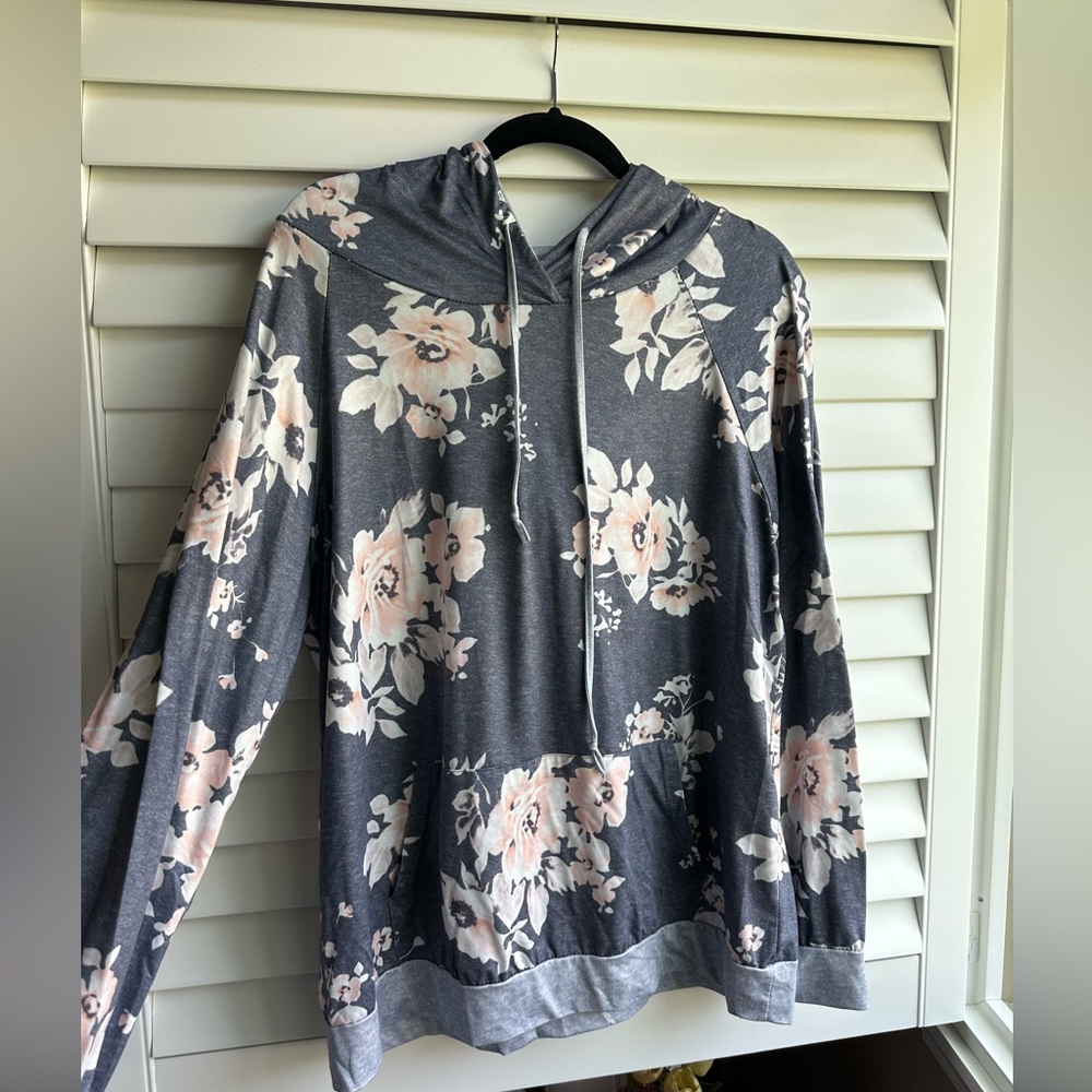 Lilly Posh floral dark gray super soft hoodie with drawstrings XXL